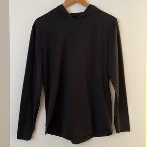 Men’s black athletic hooded sweatshirt